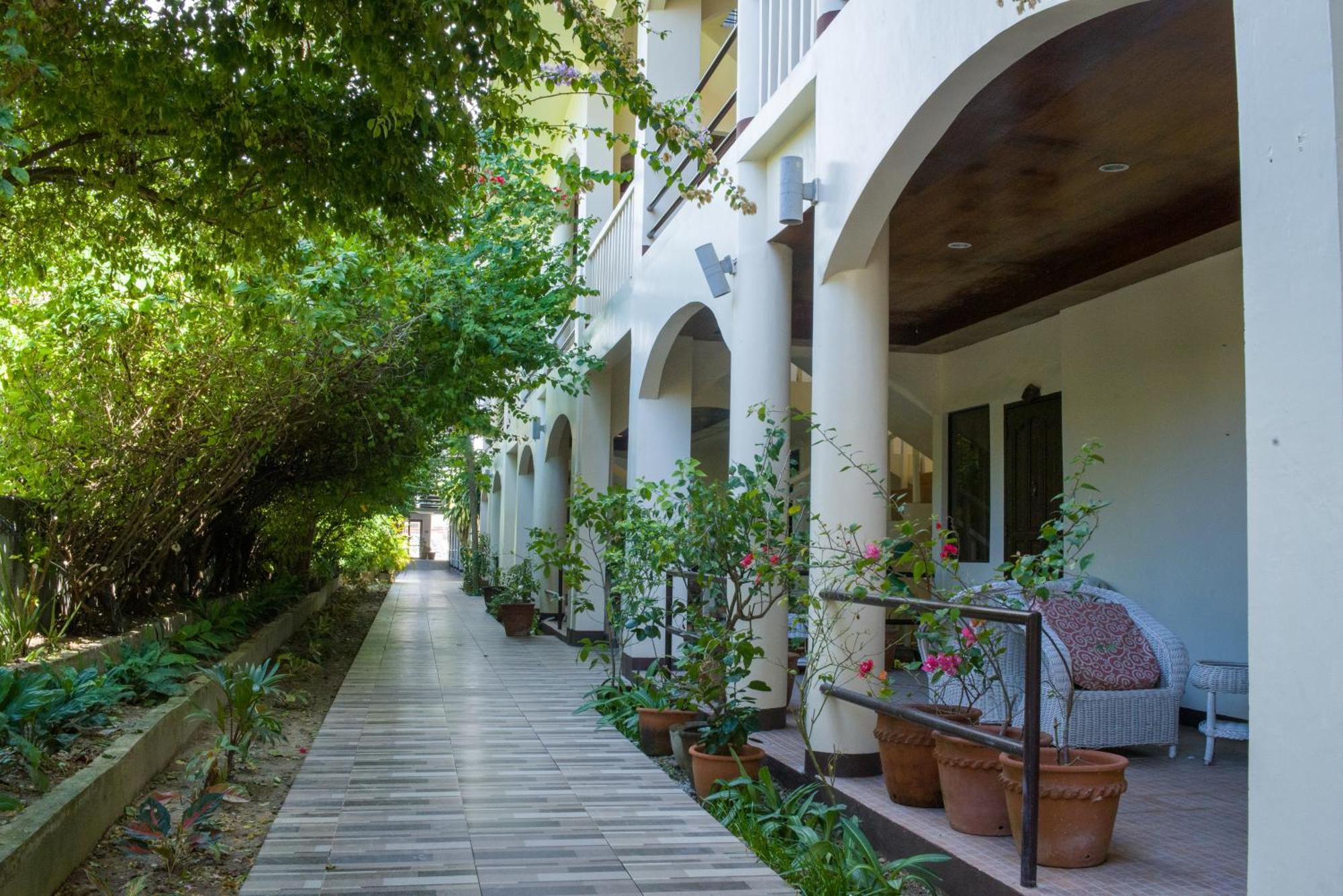 Lukay Las Brisas Balabag  Exterior foto